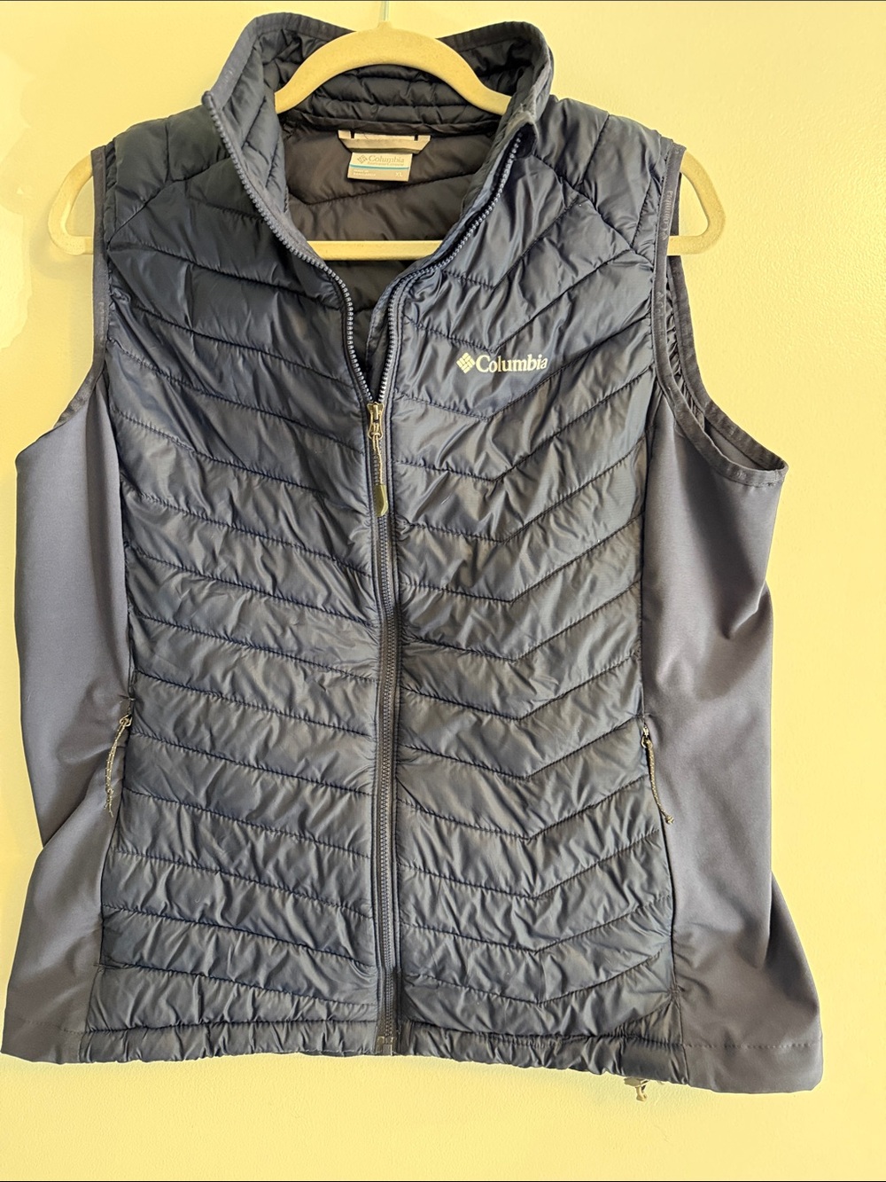 Columbia Navy Quilted Hybrid Women's Vest